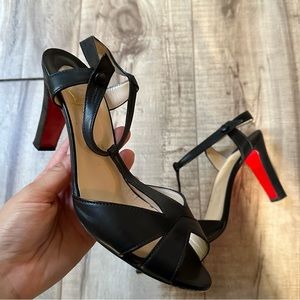 Christian Louboutin T-Strap peep toe heel 40.5